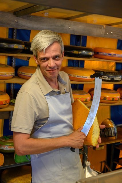 Hollandmarkt 2026: Ein Käseverkäufer an seinem Stand